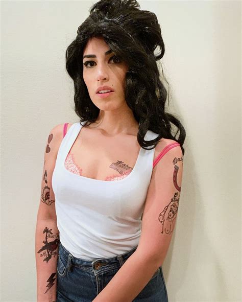 amy winehouse halloween costume