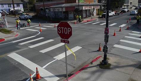 New 4-way stop installed at busy E. Sixth Street intersection