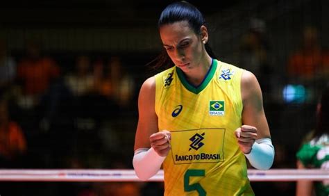 ana paula volei idade