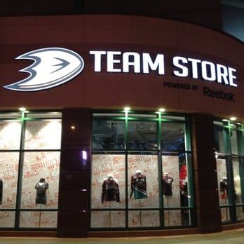 anaheim ducks store in anaheim