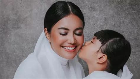 Perjalanan Inspiratif Aisha Aurum, Putri Denada Melawan Leukemia