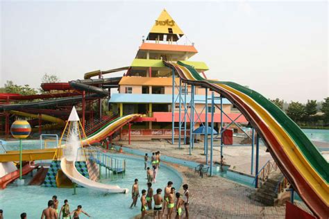 Anandi Water Park in the city Lucknow
