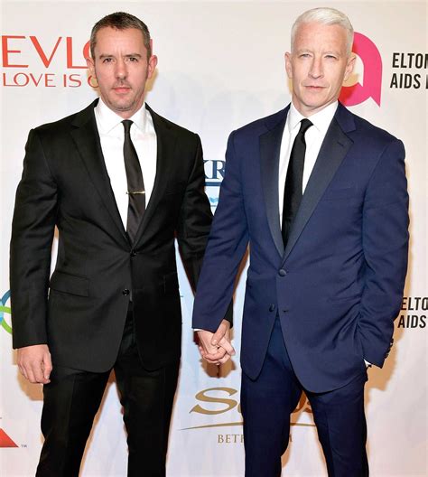 anderson cooper height and weight and age