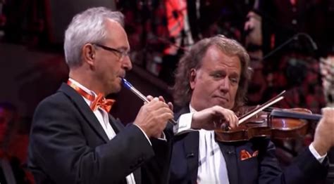 andre rieu amazing grace 300 bagpipes
