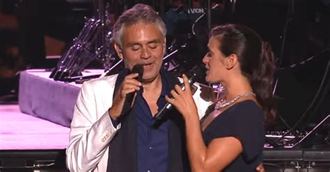 andrea bocelli sings with wife