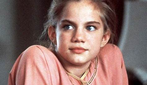 Anna Chlumsky Takes Lessons Learned On My Girl To Broadway