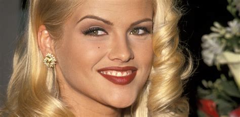 anna nicole smith height and weight