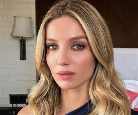 annabelle wallis personal life