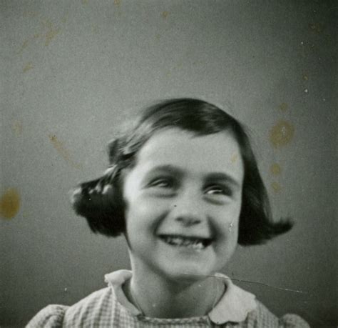 anne frank's early life and childhood