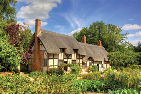 anne hathaway's cottage description