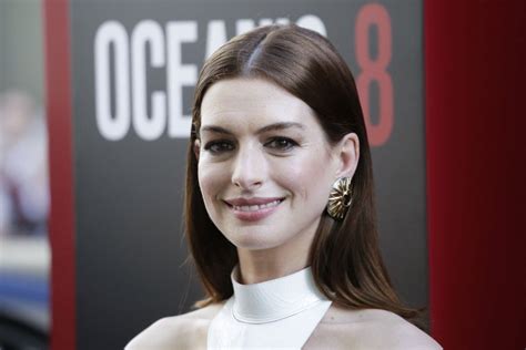 anne hathaway bipolar girl