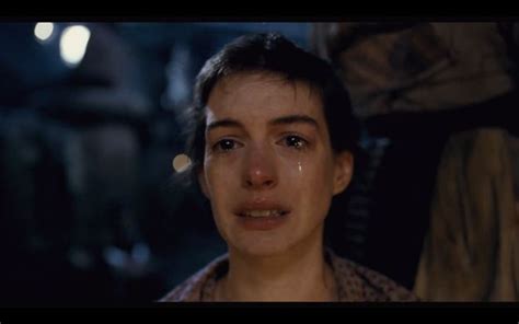 anne hathaway les miserables singing