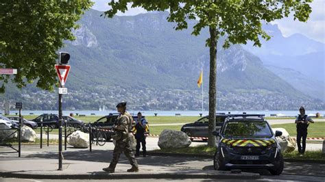 annecy shootings attack type