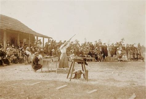 annie oakley shotgun game