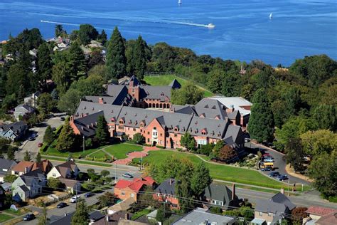 Annie Wright Schools Tacoma