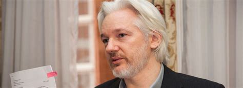 annullare le accuse contro julian assange