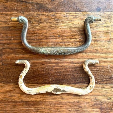 Antique Drop Bail Pulls