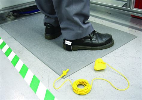 Prevent Static Discharge with High-Quality Antistatic Floor Mats | A Must-Have for Industrial Environments
