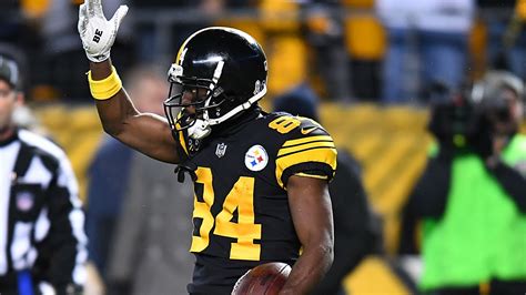 antonio brown painted helmet catch