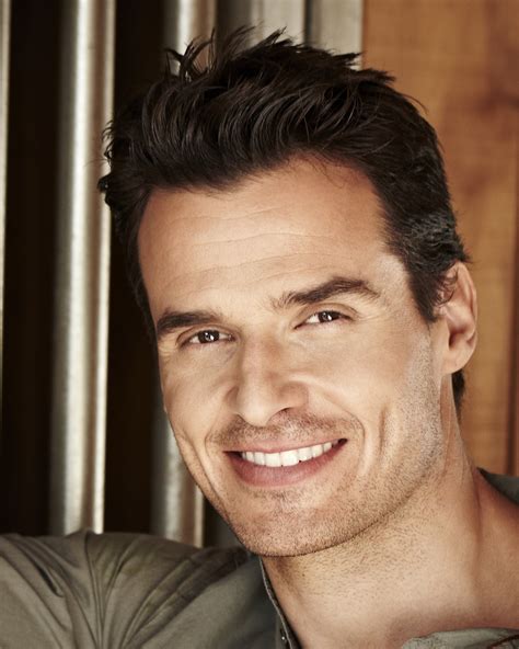 Antonio Sabàto Jr. Height, Weight, Family, Facts, Girlfriends, Biography