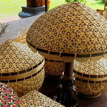 Karya Seni Rupa Murni Yang Terbuat Dari Anyaman Bambu Termasuk