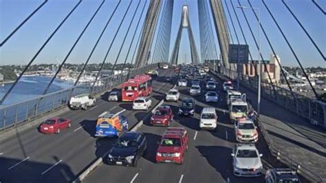 anzac bridge live traffic