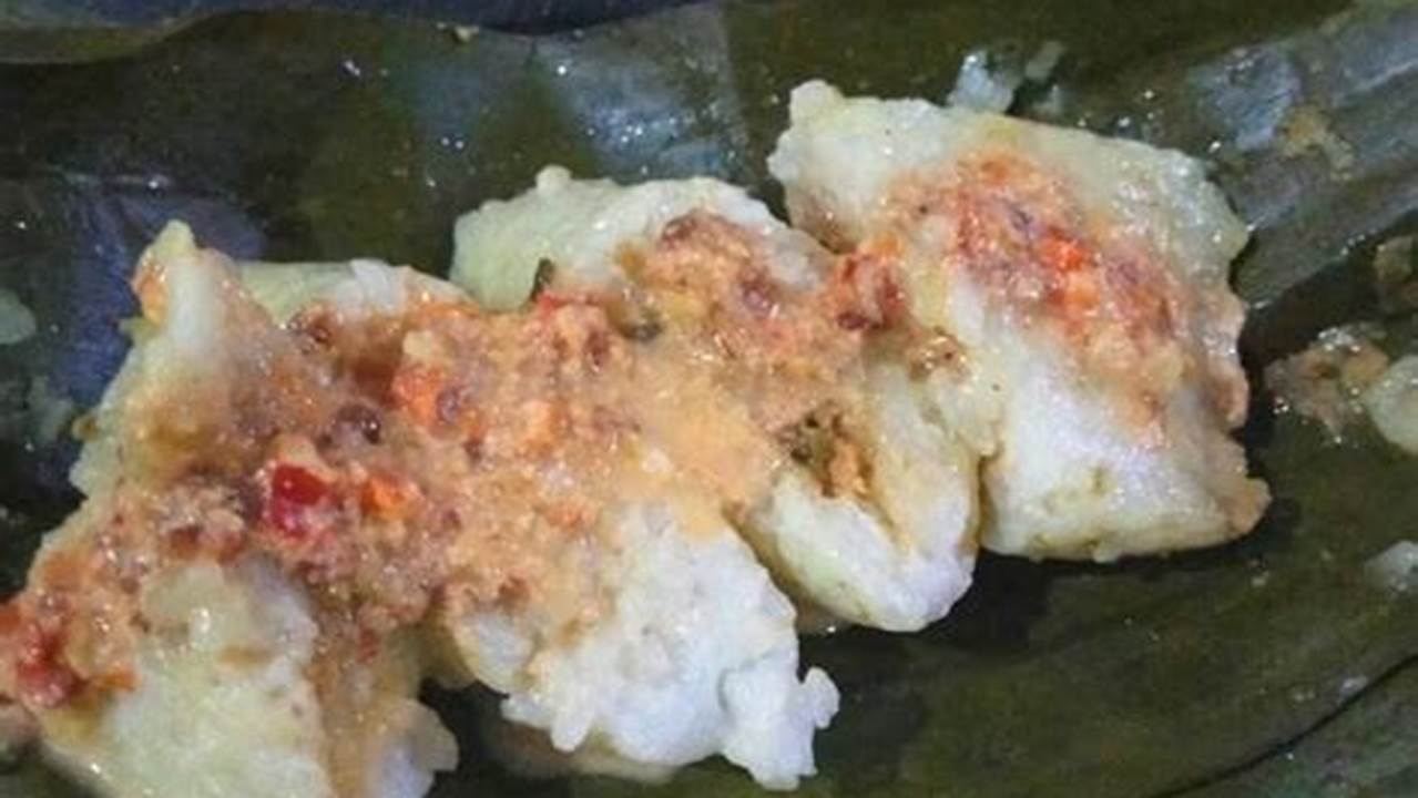 Lontong, Rahasia Kuliner Indonesia yang Bikin Nagih