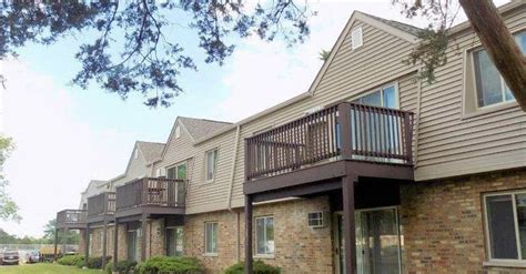 Apartment Complex In Willowbrook Il