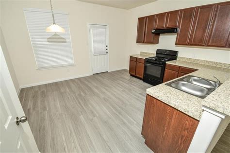 Costa Rialto Apartment Homes Affordable, 5015 Aldine