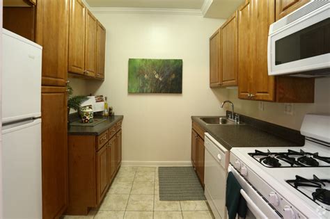 apartments in bethesda md under $1500