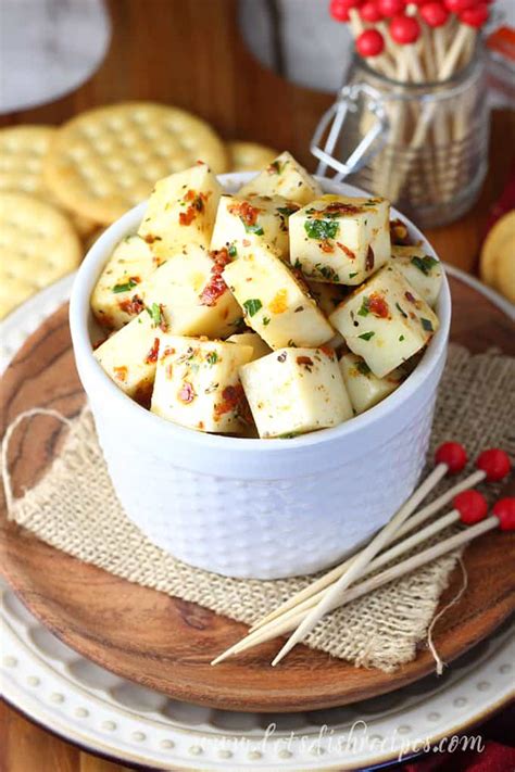 Appetizers With Cheese Cubes