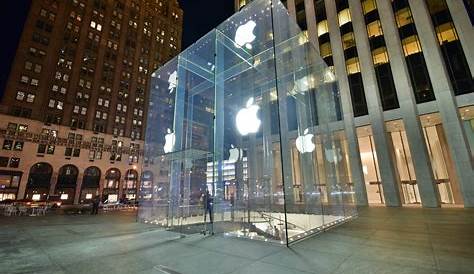 Apple Store New York Fifth Avenue Thelist Fashion Week City Guide Design Retail