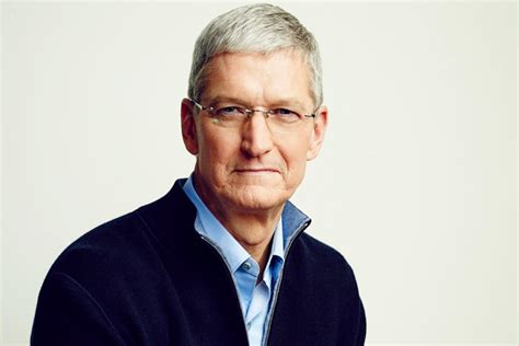 apple ceo tim cook age