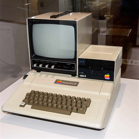 apple ii computer release date