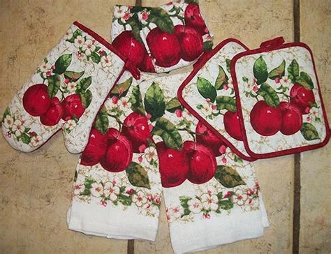 Apple Kitchen Towels