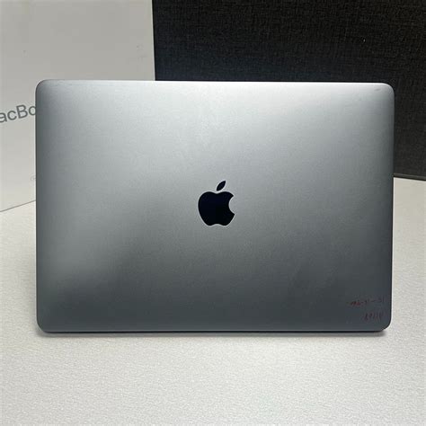 apple laptop macbook needs work