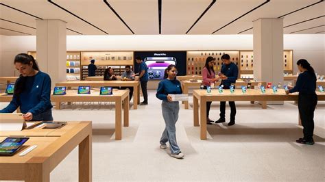 Apple Retail Hours