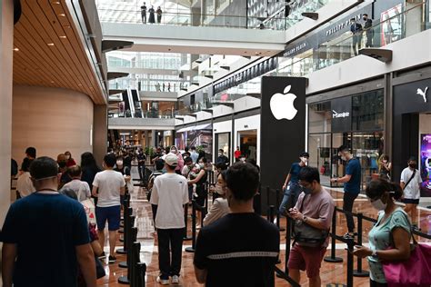 apple store malaysia location