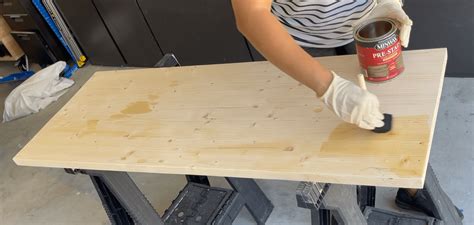 Applying Wood Conditioner To Pine