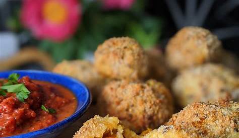 Arancini Balls Recipe Baked These Are Spectacular For Entertaining Leftover Risotto Is Wrapped Around Cheese Rolled I In 2020 Risotto Risotto s Appetizers