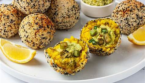 Vegan Arancini Fried Rice Balls Gourmandelle Recipe Recipes Vegan Appetizers Vegan Foods
