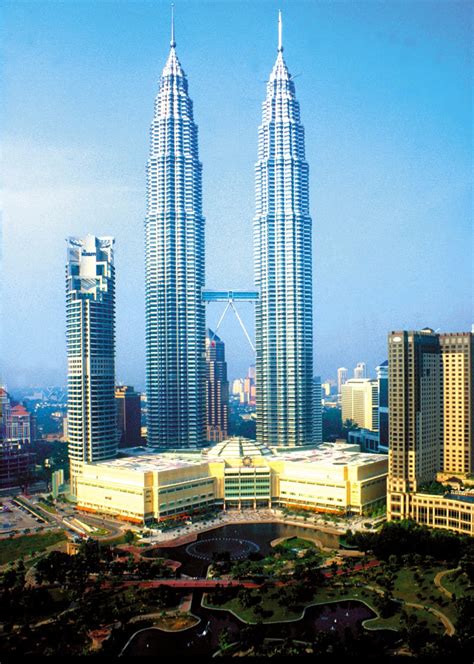 architectural height of petronas towers
