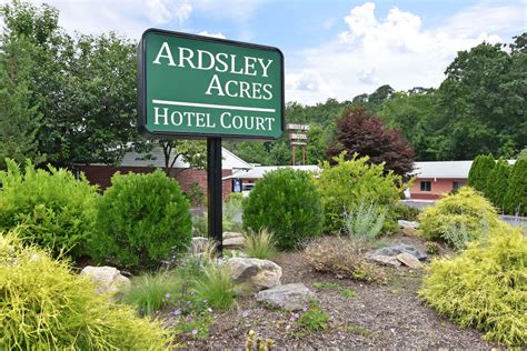 ardsley acres hotel court