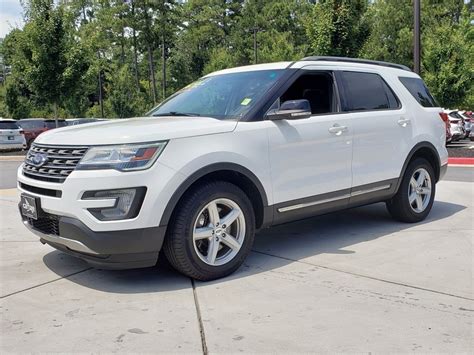 Are Ford Explorers Four Wheel Drive