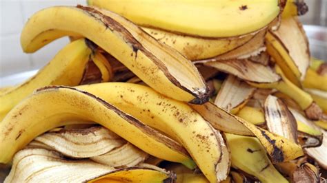 are banana peels safe to eat