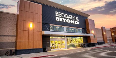 are bed bath and beyond stores still open