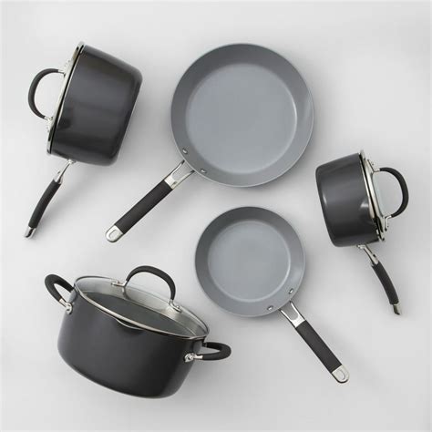 are ceramic coated aluminium pans safe