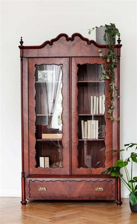 Are China Cabinets Outdated 2022