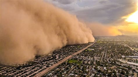 are dust storms dangerous