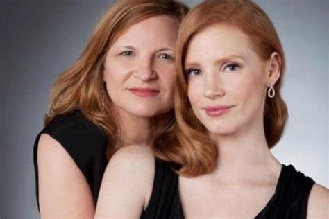 are kate and jessica chastain sisters